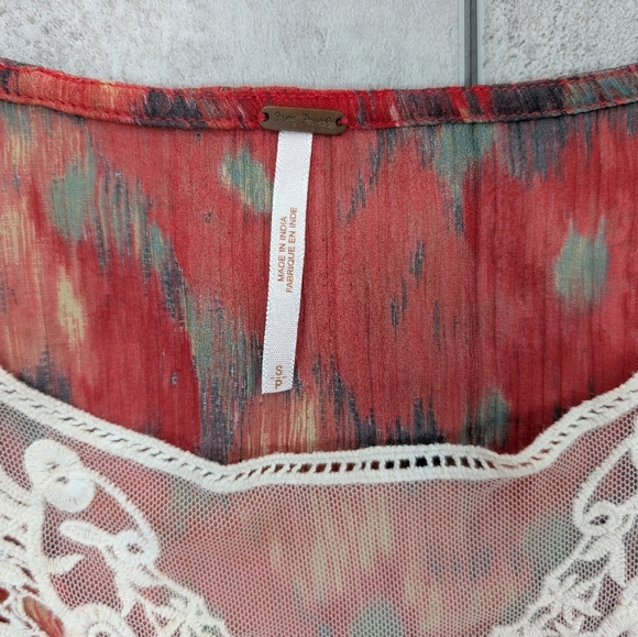 Free People Daydreamer Semi Sheer Top Blouse Womens Size Small Lace Trim - Picture 3 of 7